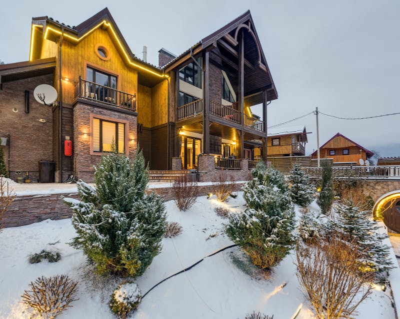 The Ultimate Guide to Architectural and Landscape Lighting for Modern Homes